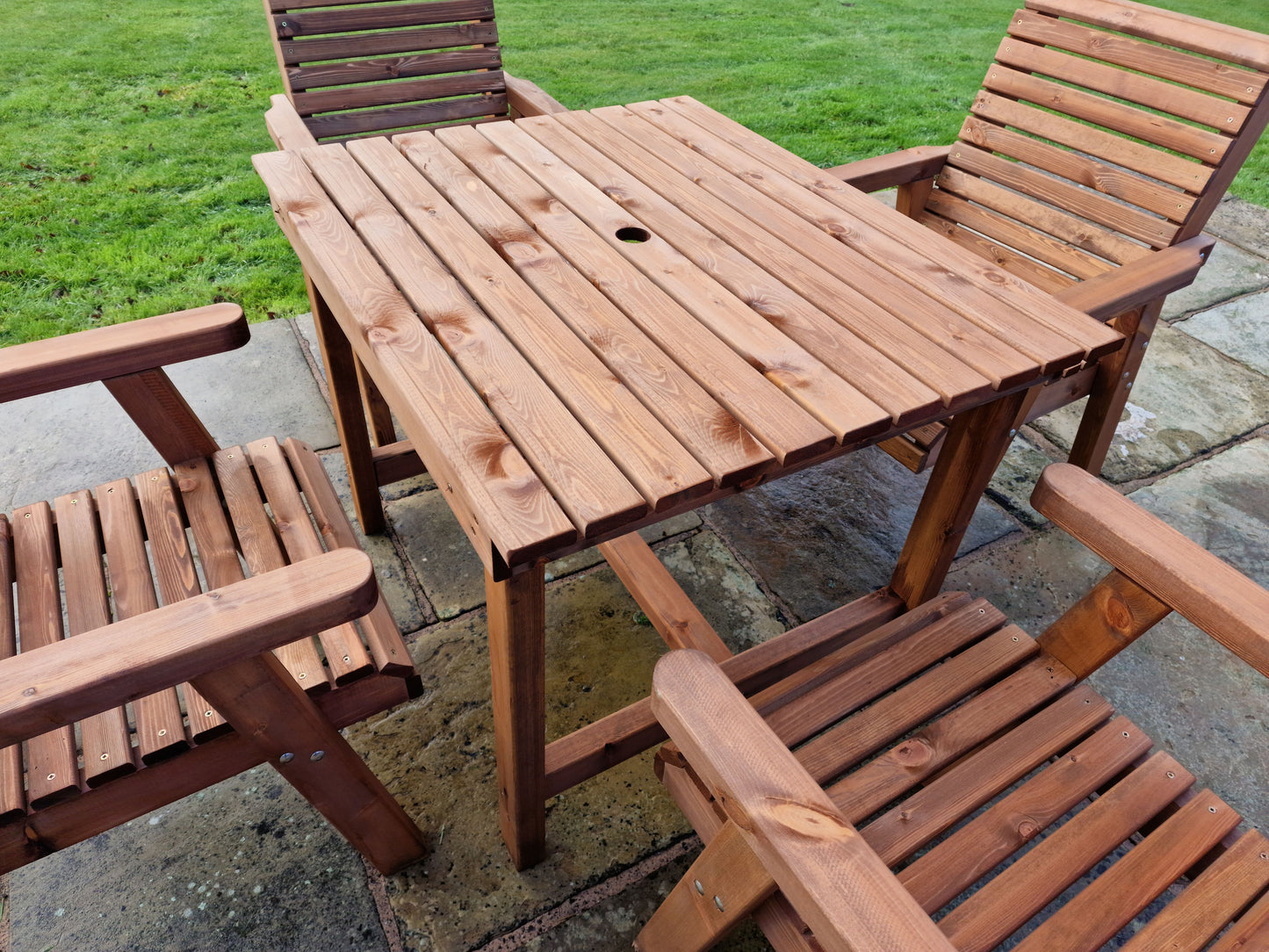 Classic Redwood 4 Seater Square