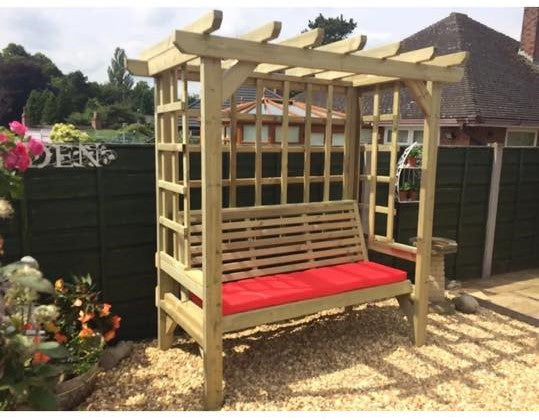 Heritage 3 Seater Arbour
