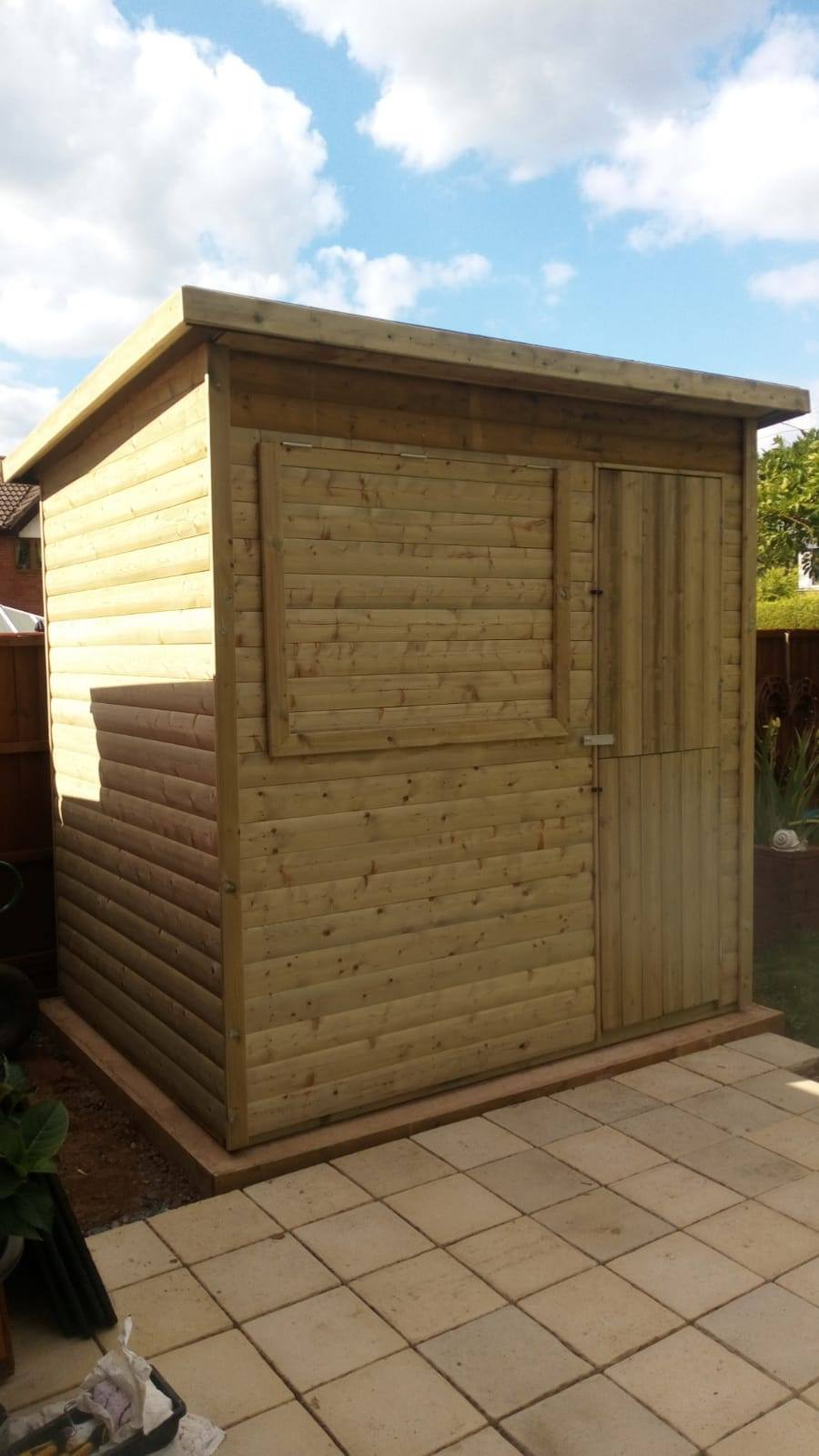 2.4M X 1.8M Pent Bar