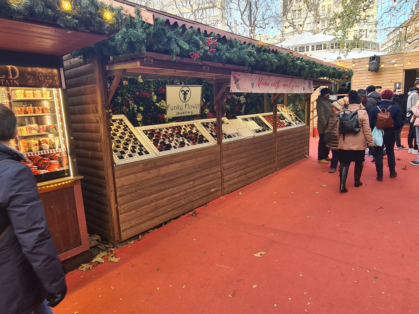 6M X 2M Edinburgh Chalet