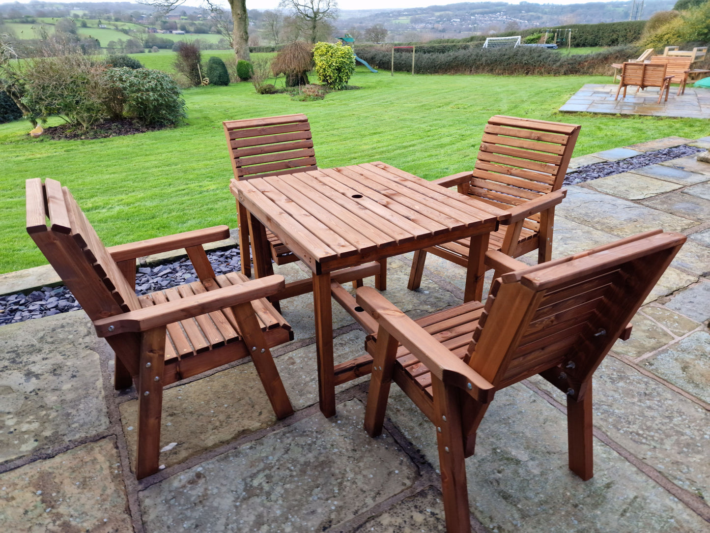 Classic Redwood 4 Seater Square