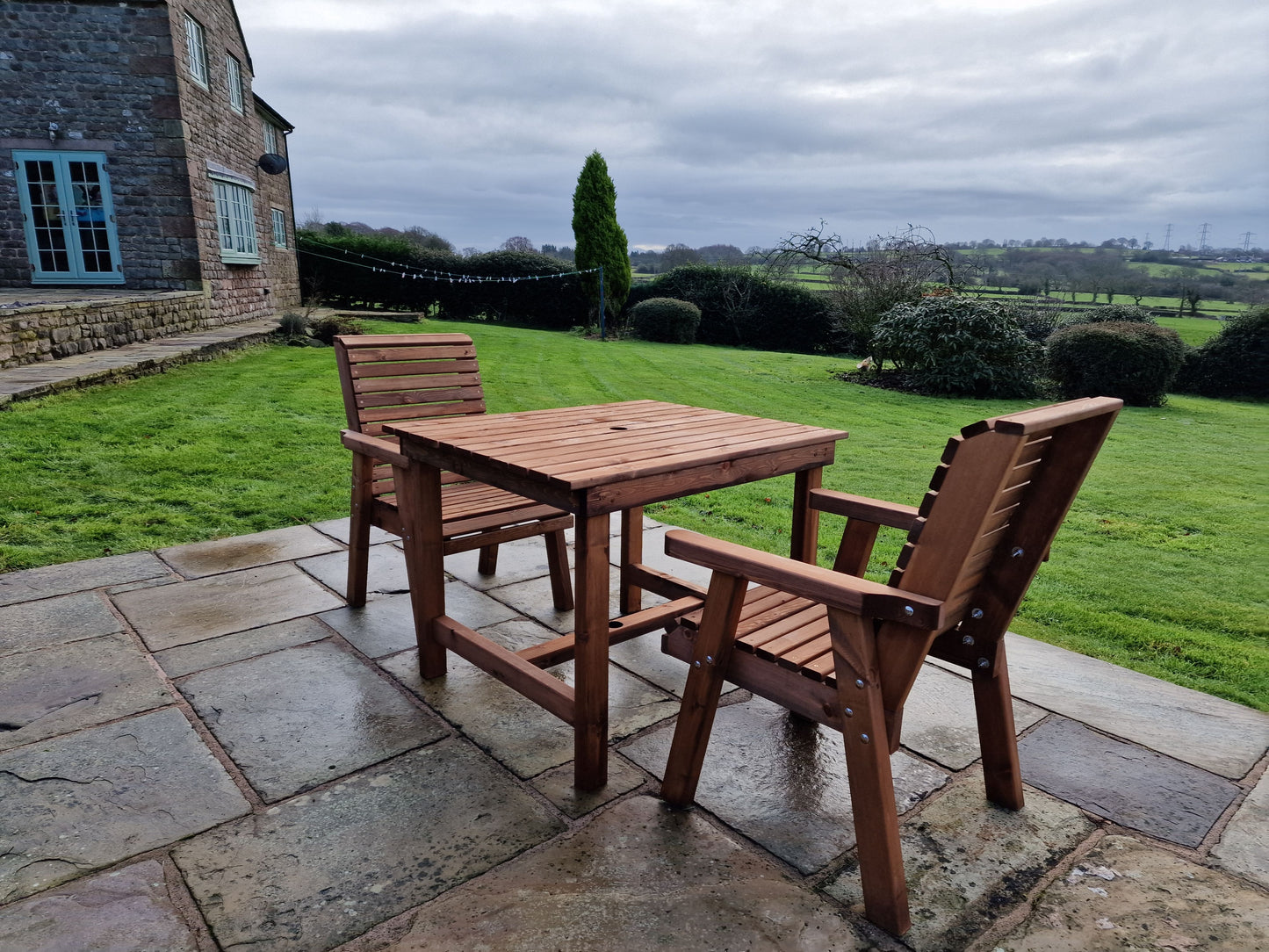 Classic Redwood 2 Seat Bistro Set