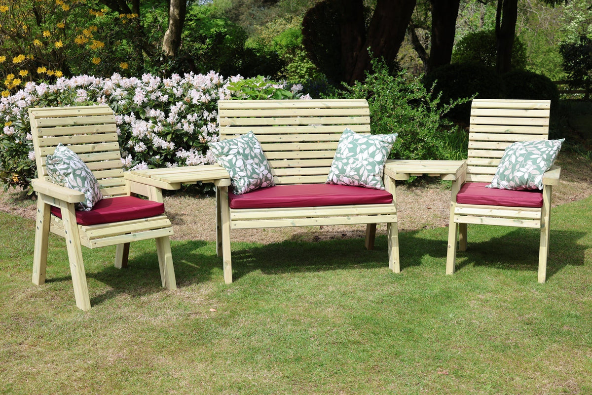 Heritage 4 seat patio set, front view with cushions