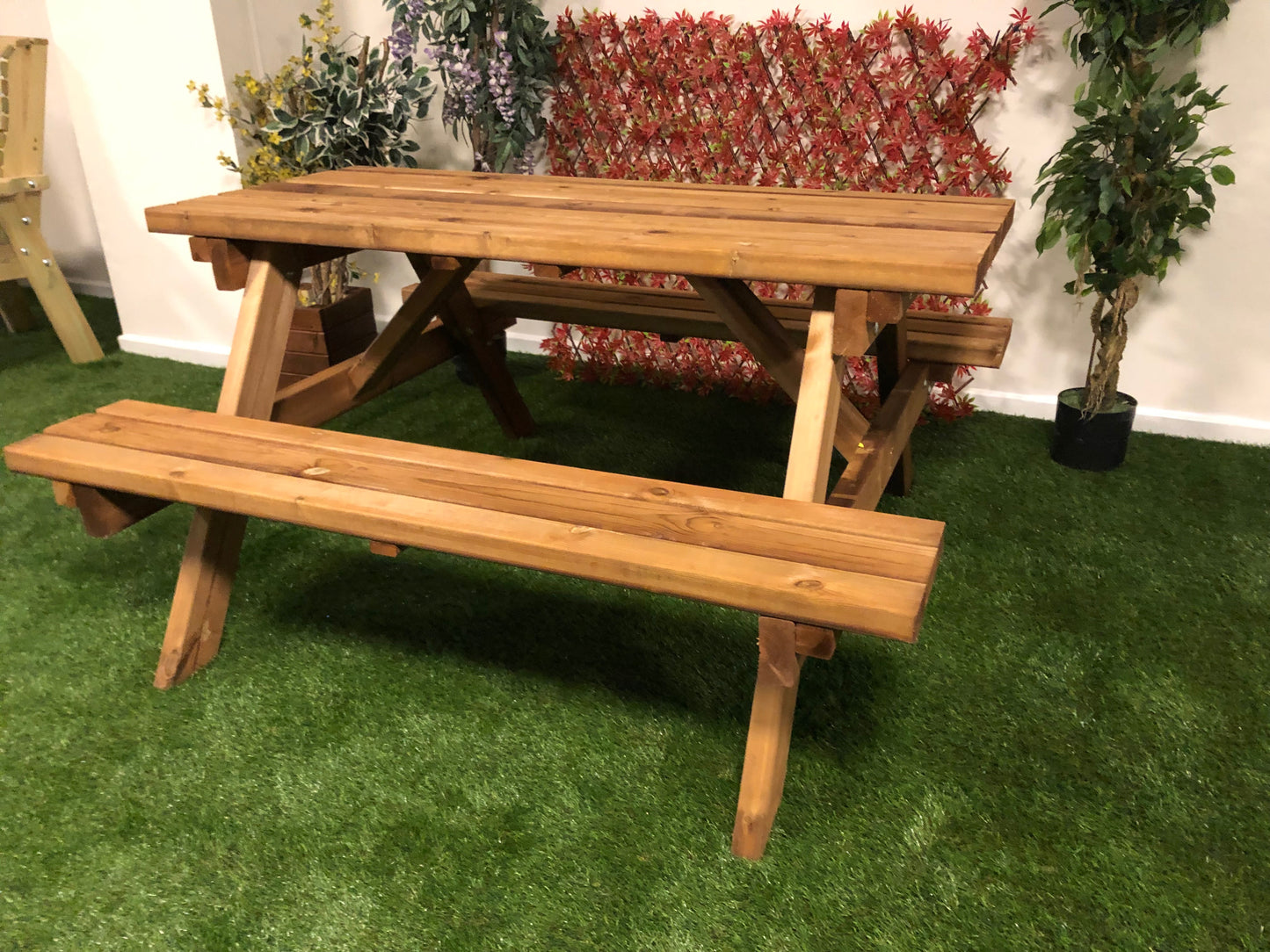 Classic Redwood Picnic Table 150cm