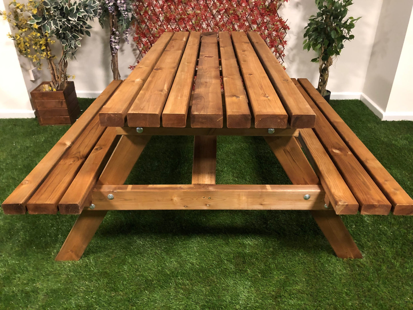 Classic Redwood Picnic Table 150cm