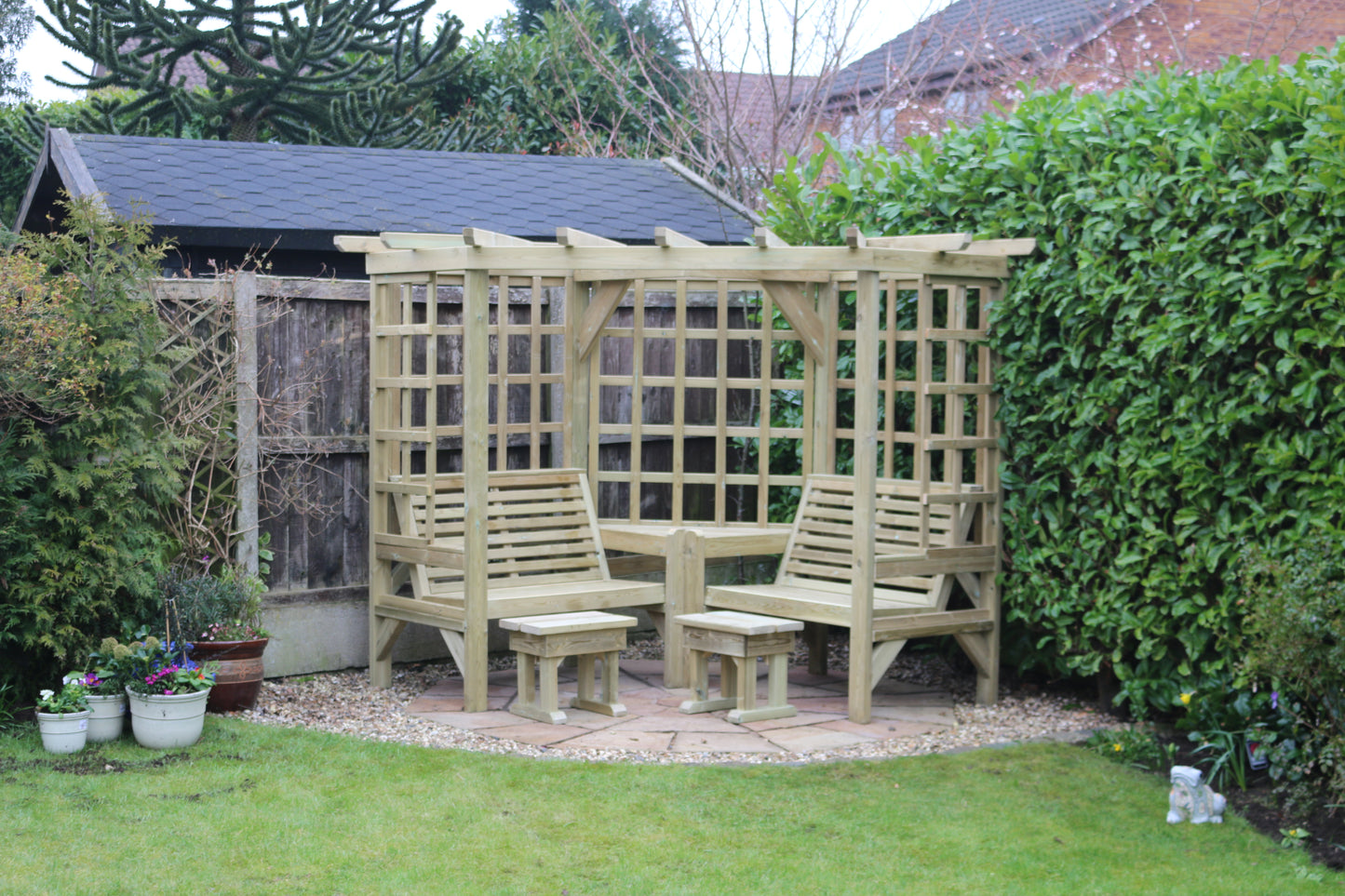 Trellis Corner Arbour