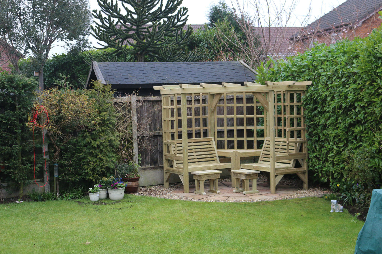 Trellis Corner Arbour