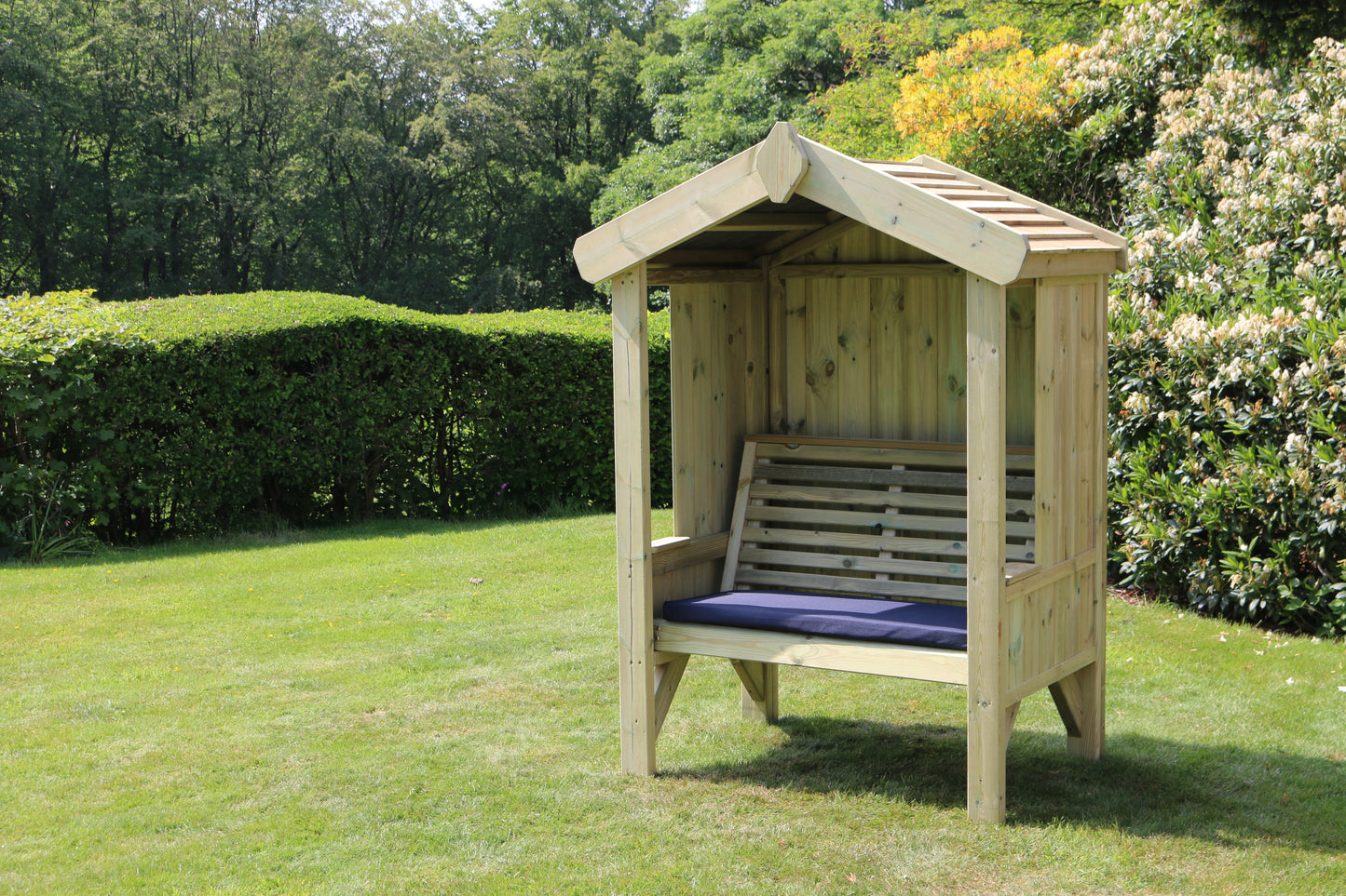 Snowdonia Enclosed 2 Seater Arbour
