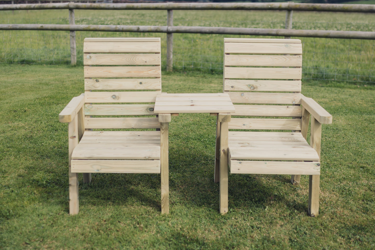 Jasmine Loveseat – Straight Tray