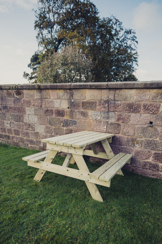 Traditional Picnic Table 1395Mm Long