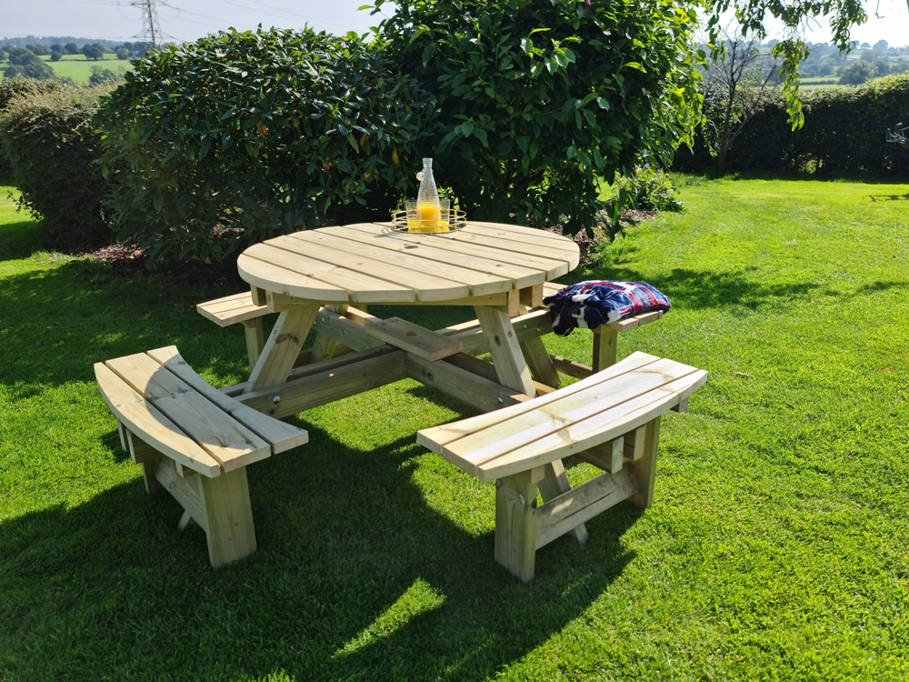 Tanalised Circular 8 Seat Picnic Table