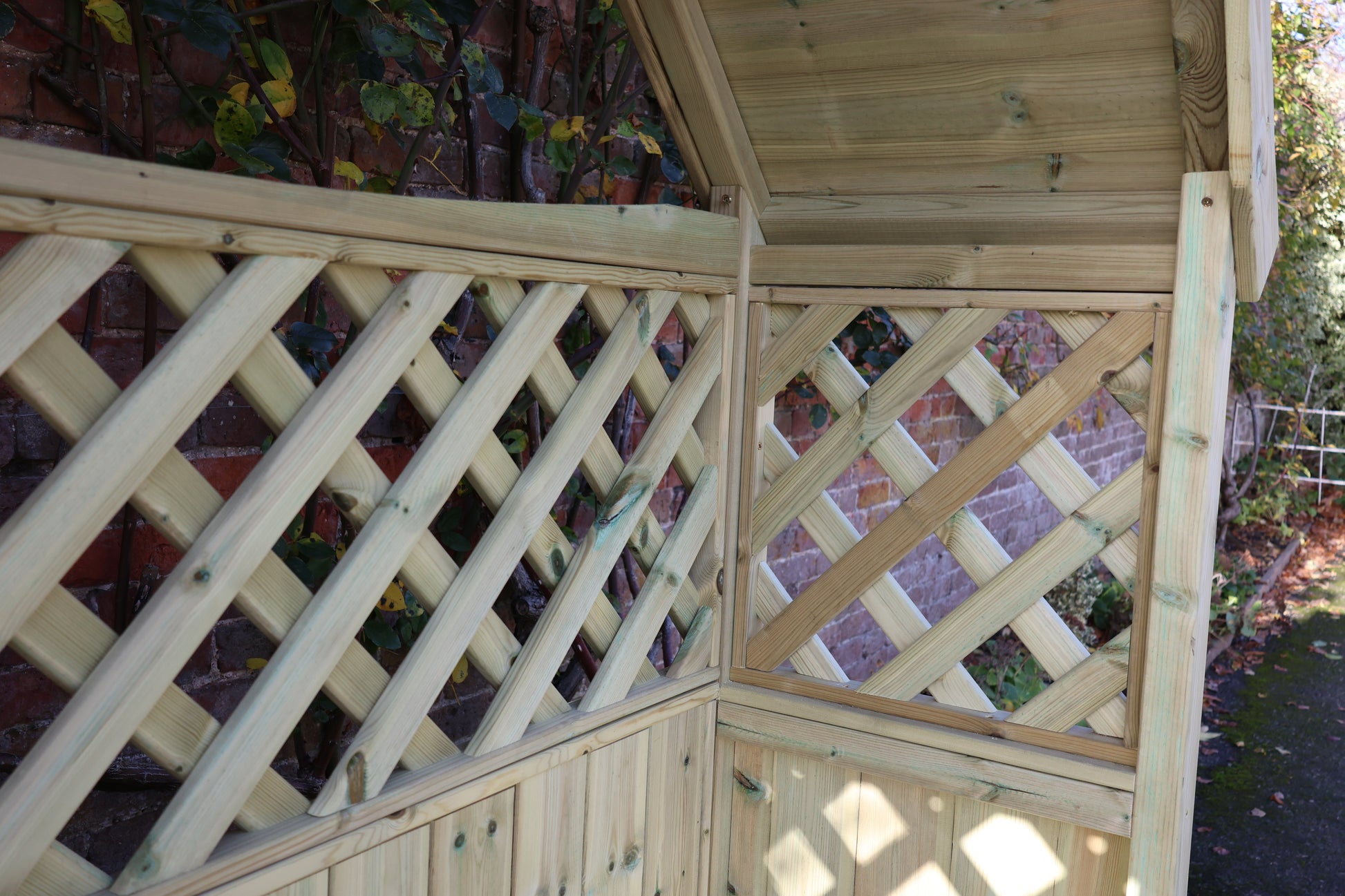 Trellis Storage Arbour – 2 Seater