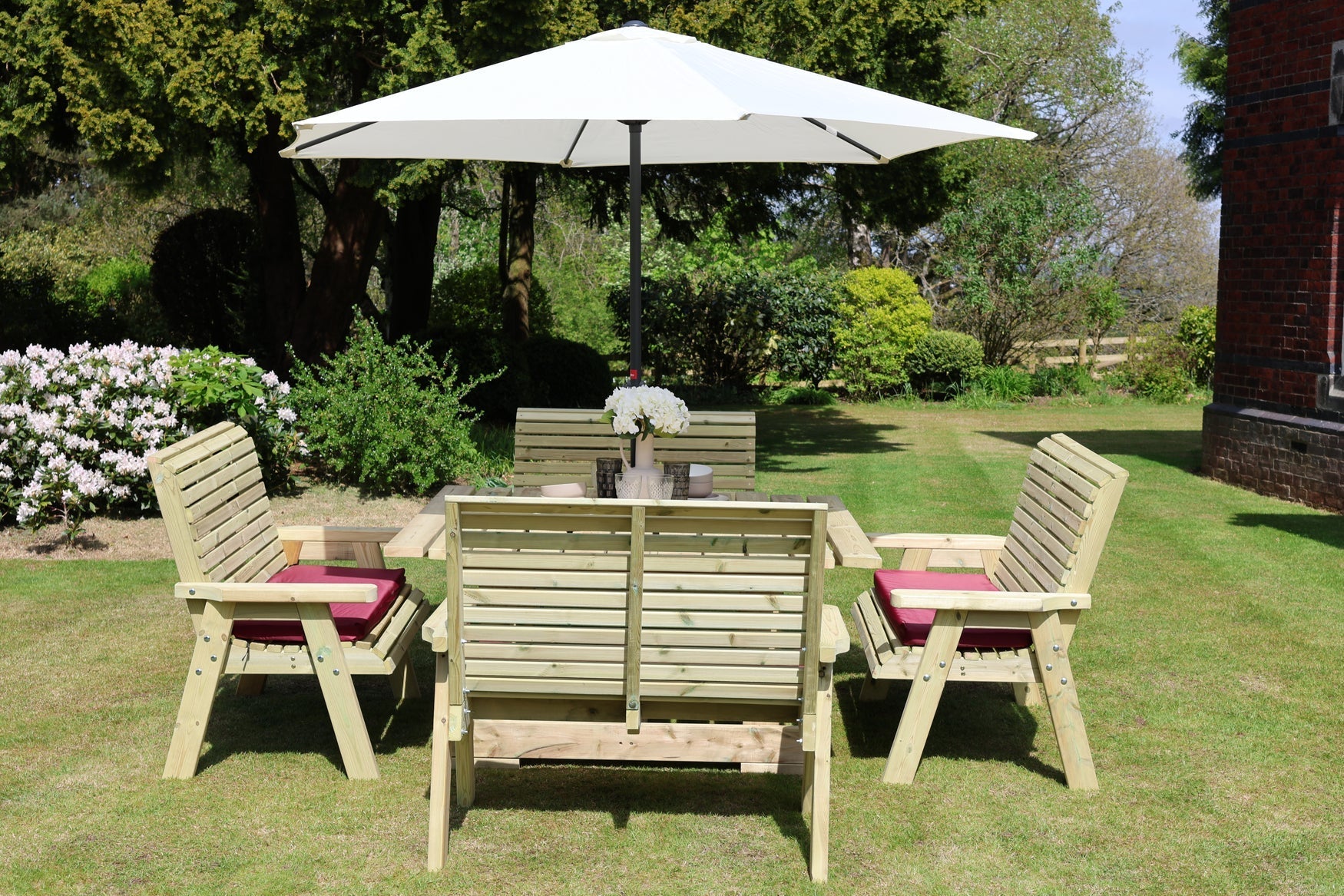 End view showing four two-seat benches around the Heritage Tanalised square table