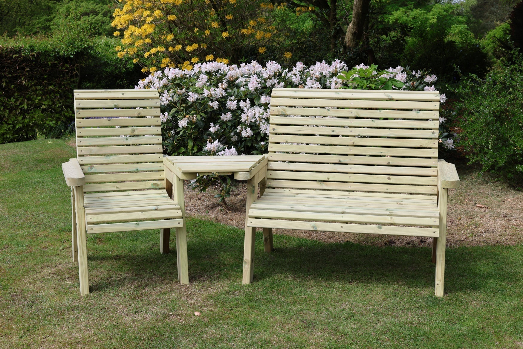 Front view of Heritage Tanalised trio set with angled centre tray
